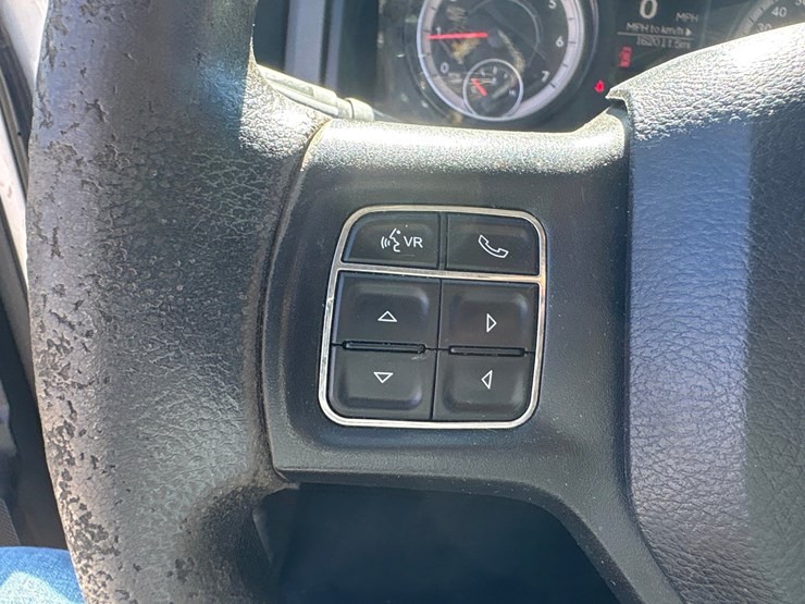 2019-ram-1500-classic-image-56