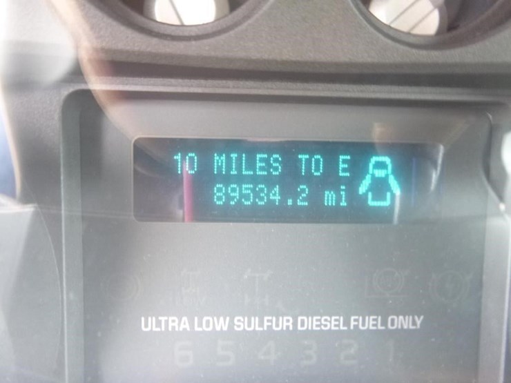 2016-ford-f650-xlt-image-25