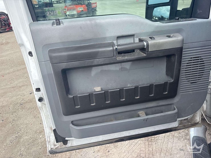 2016-ford-f350-image-11