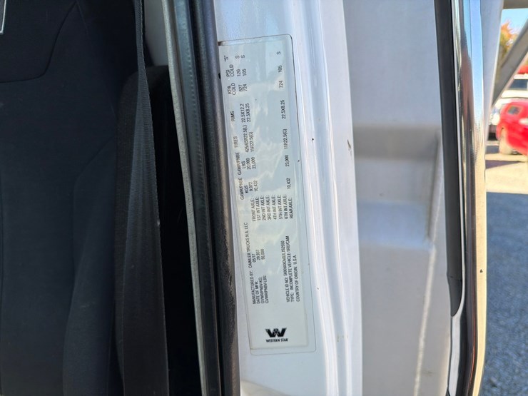 2018-western-star-4700-image-67