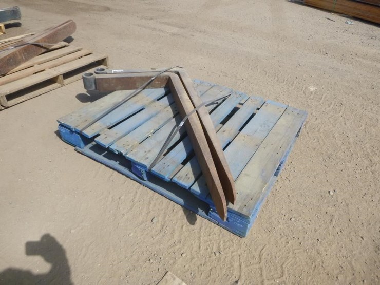 48"-reach-lift-forks-image-2