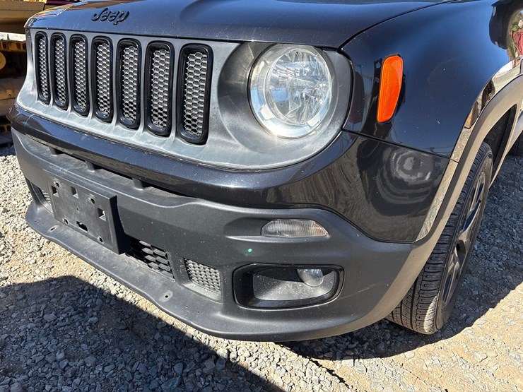 2016-jeep-renegade-image-7