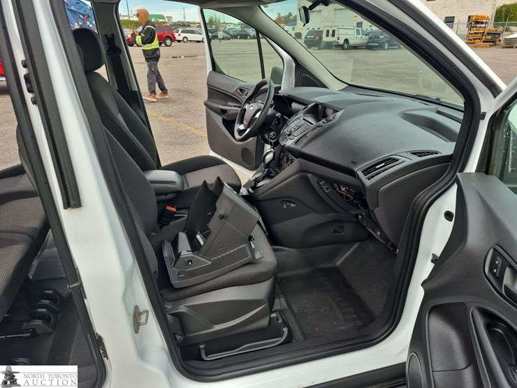 2014-ford-transit-connect-image-26