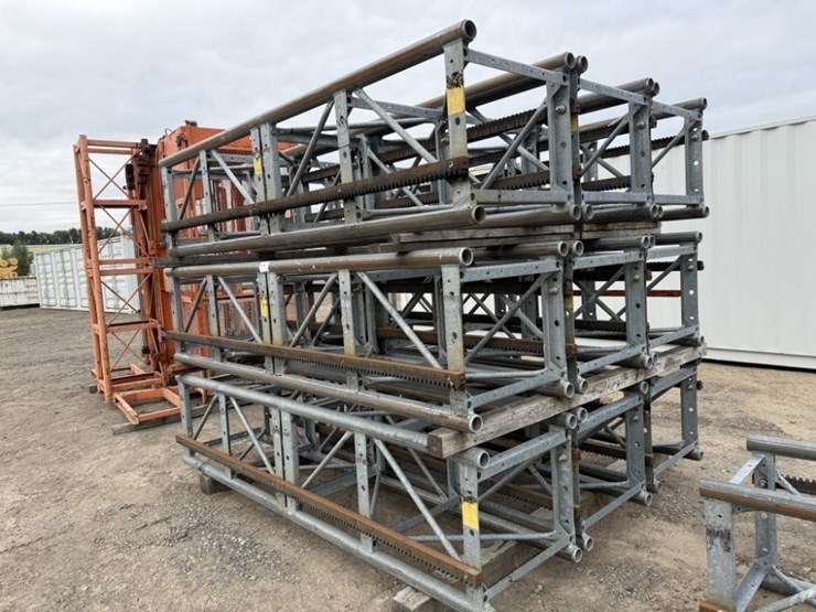alimak-ab-100'-construction-elevator-image-15
