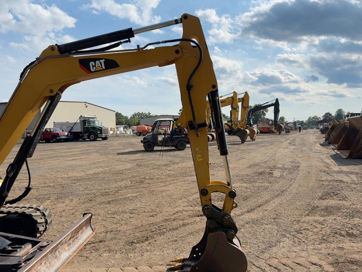 2016-caterpillar-304e2-cr-image-10