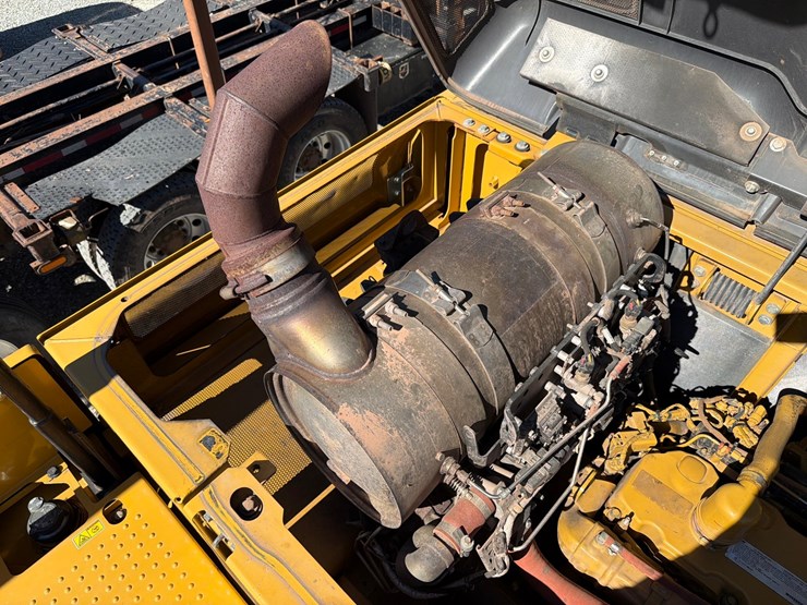 2013-caterpillar-c9-image-52