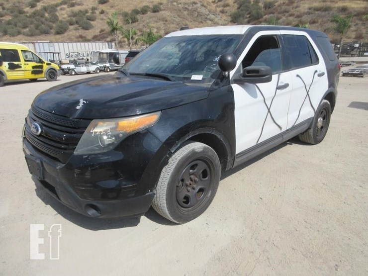 2015-ford-explorer-image-1