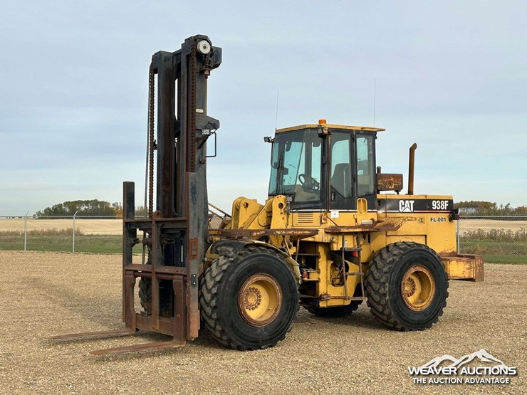 caterpillar-938f-image-1