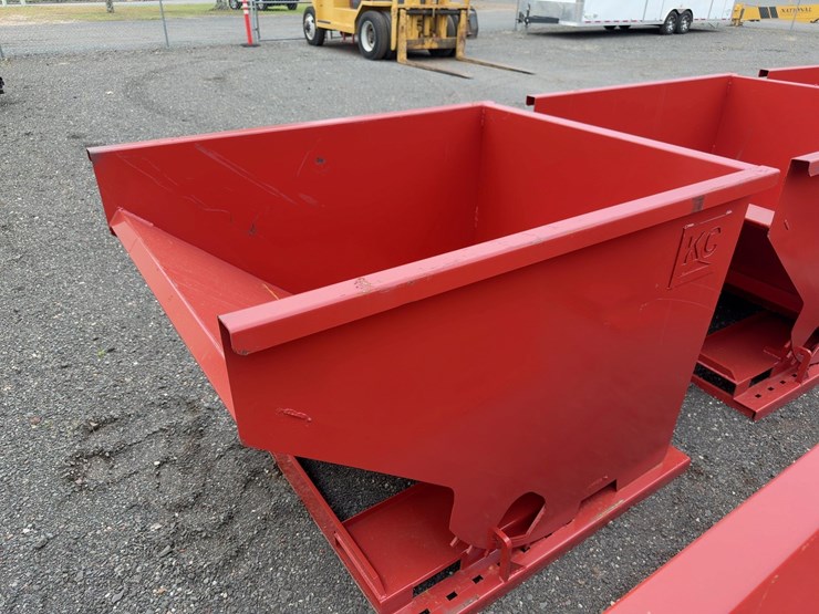 2-yard-self-dumping-hopper-image-1