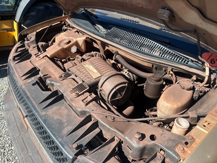 2005-chevrolet-express-3500-image-33
