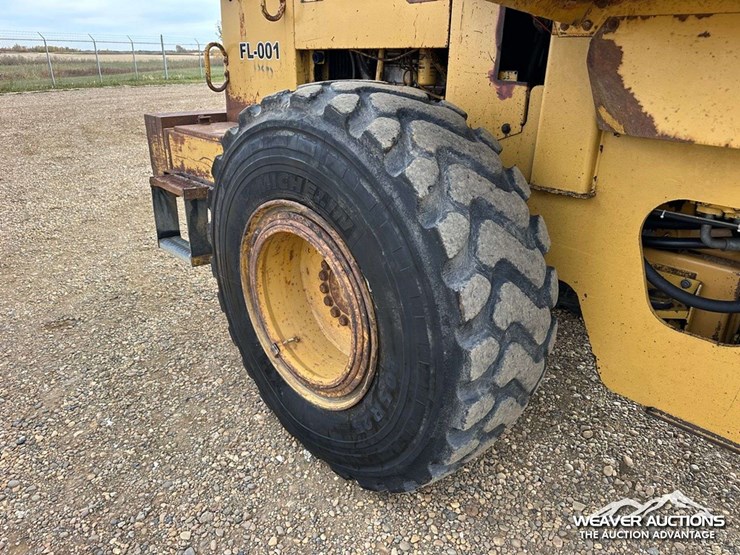 caterpillar-938f-image-67