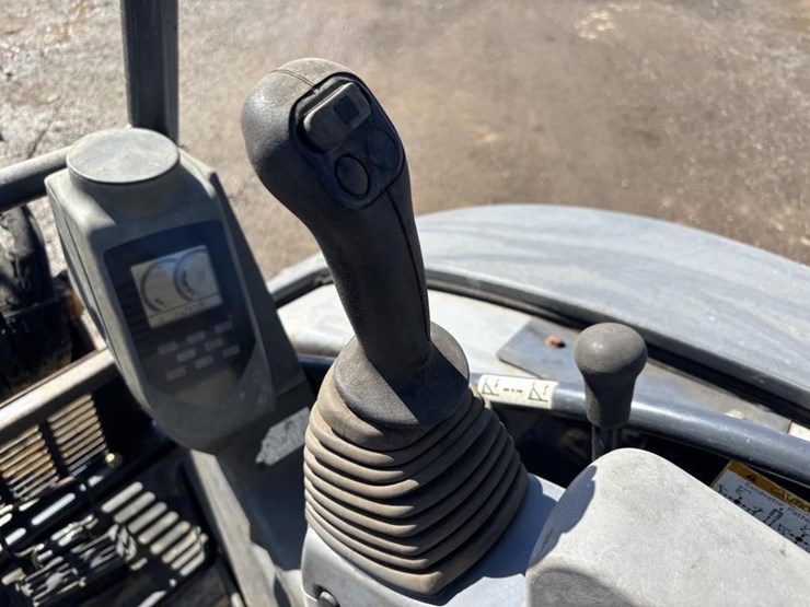 deere-27d-image-29