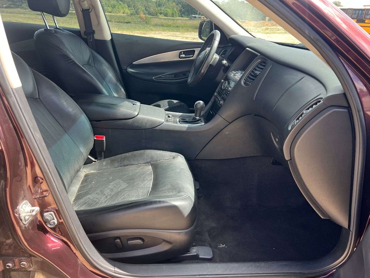 2017-infiniti-qx50-image-19