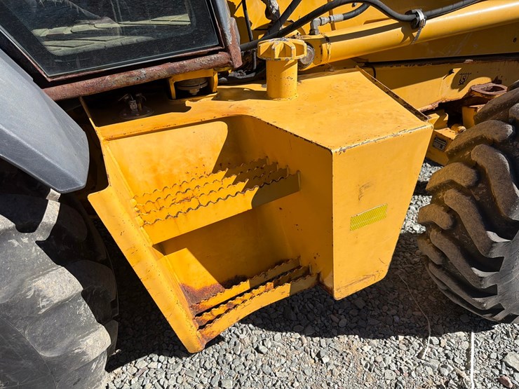 2005-deere-310sg-image-41