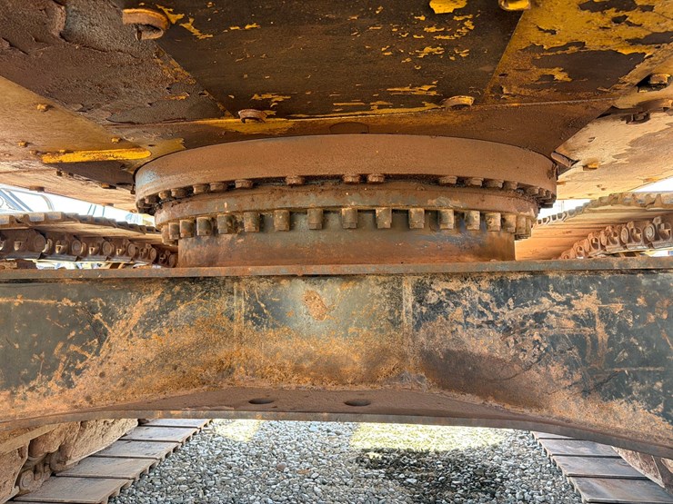 2013-caterpillar-c9-image-74