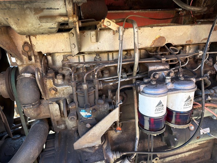 massey-ferguson-1135-image-12