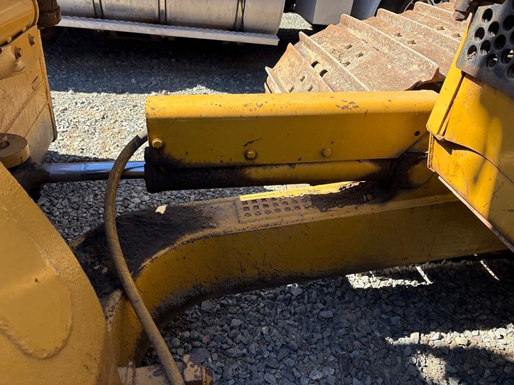caterpillar-d5m-lgp-image-30