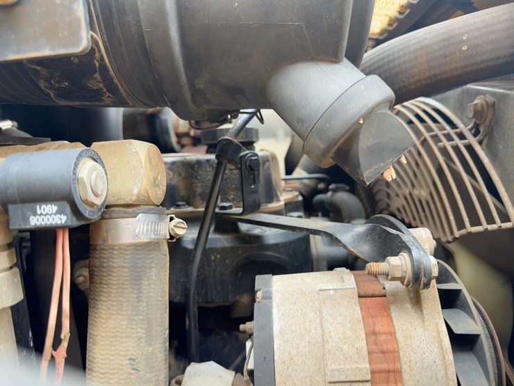 2002-john-deere-250-image-13