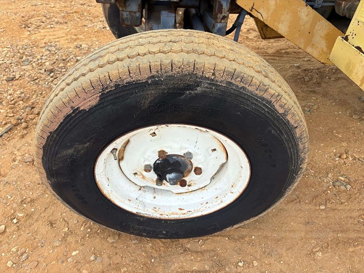 1993-ford-5610-image-7