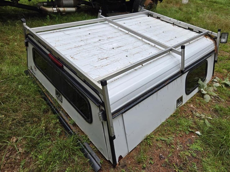 #1231-•-approx.-82"-truck-topper-image-4