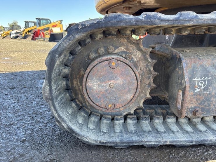 deere-27d-image-21