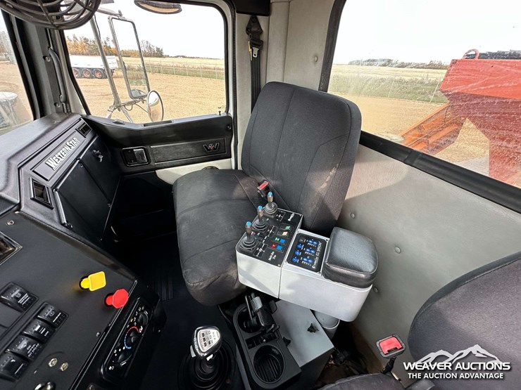 2018-western-star-4900-image-11