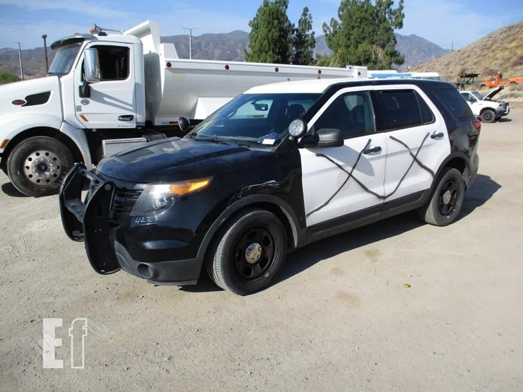 2015-ford-explorer-image-1