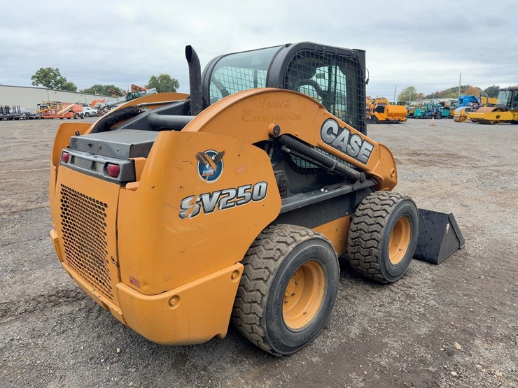 2013-case-sv250-image-5