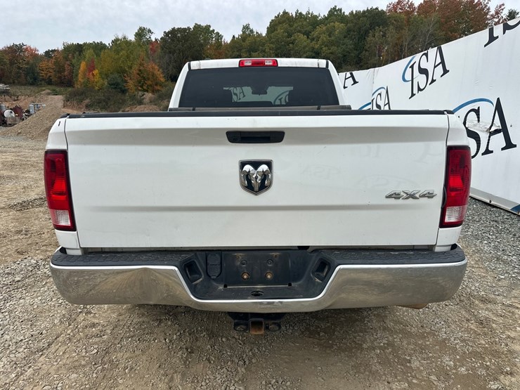2019-ram-1500-classic-image-4