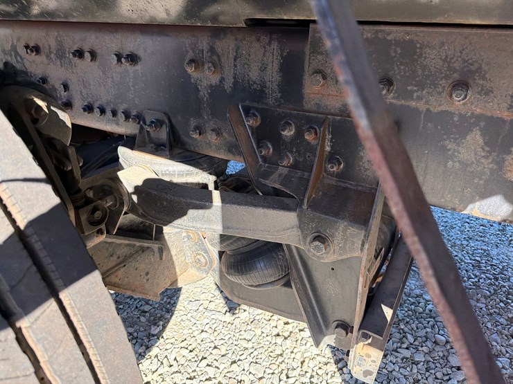 2018-western-star-4700-image-41