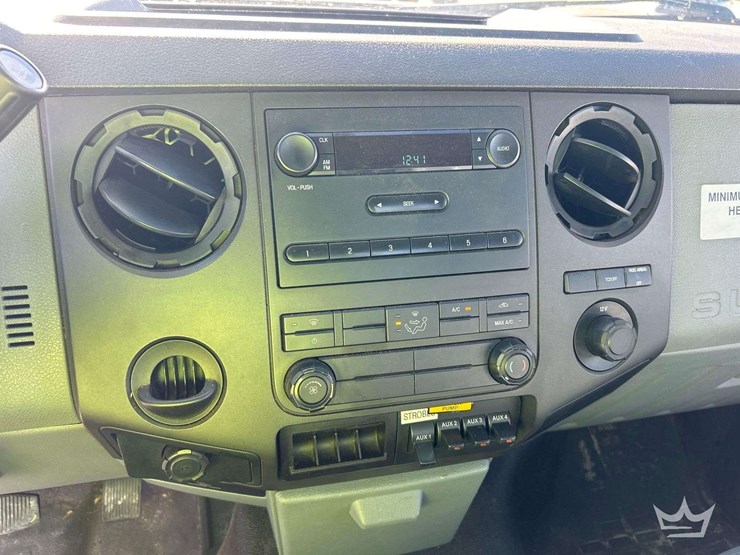2016-ford-f550-image-32