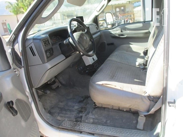2003-ford-f450-image-7