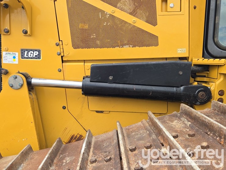 2021-caterpillar-d5-lgp-image-29