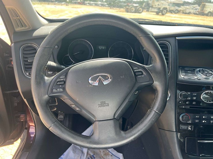 2017-infiniti-qx50-image-12