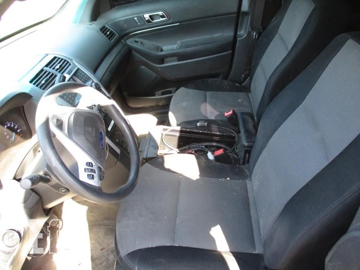 2014-ford-explorer-image-7