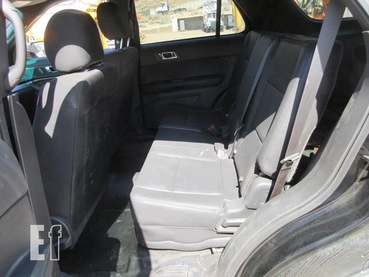 2014-ford-explorer-image-12