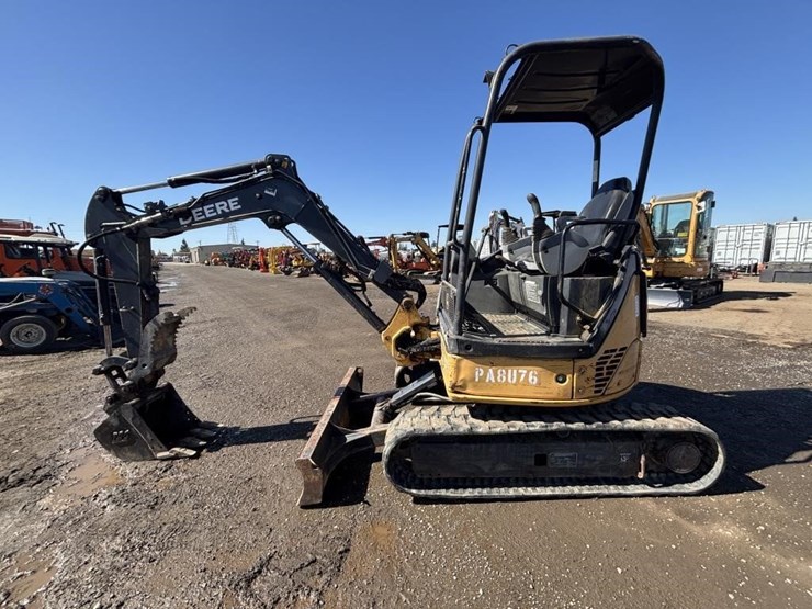 deere-27d-image-5
