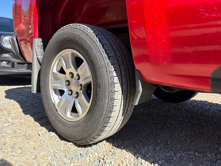 2018-chevrolet-silverado-1500-image-19