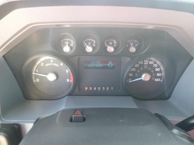 2011-ford-f550-image-13