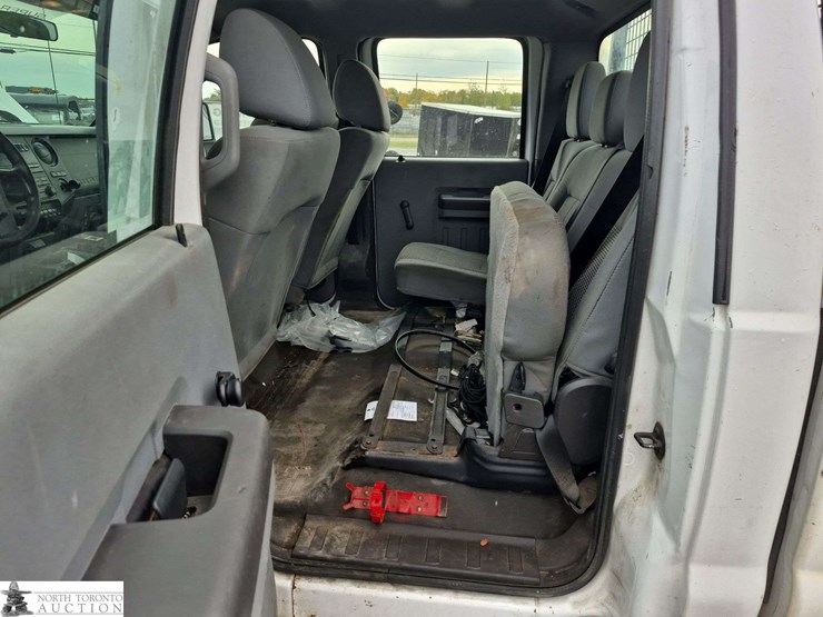 2014-ford-f350-image-14