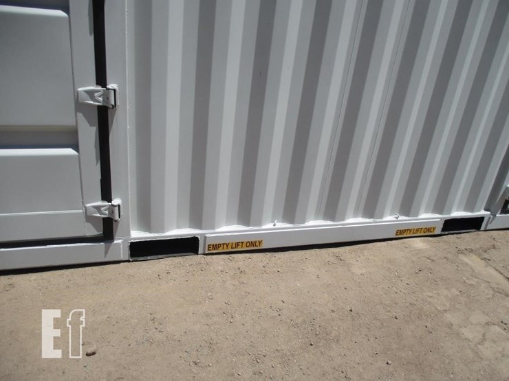 40'-high-cube-shipping-container-image-9