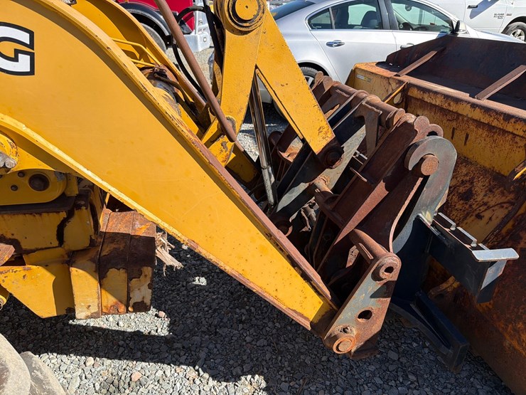 2005-deere-310sg-image-45