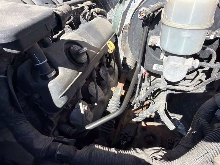 2015-chevrolet-silverado-1500-image-69