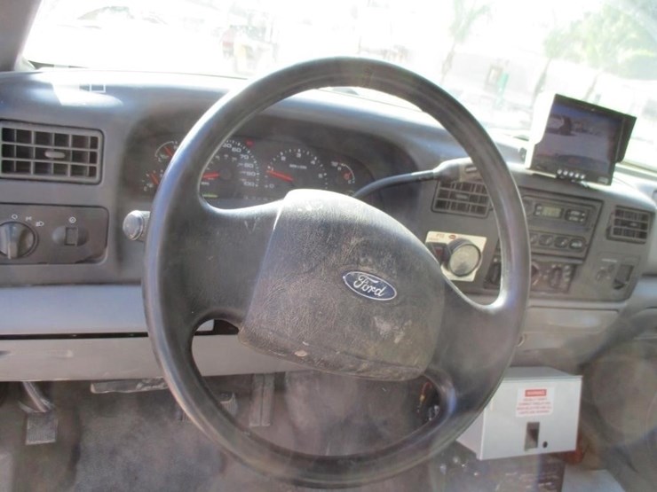 2003-ford-f450-image-11