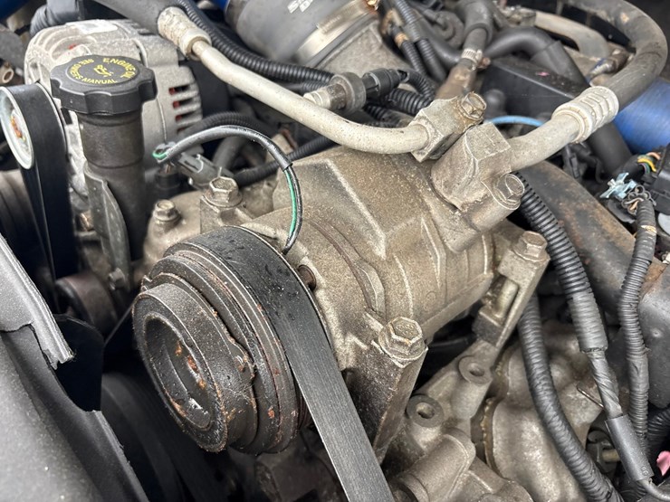2003-chevrolet-2500-image-35