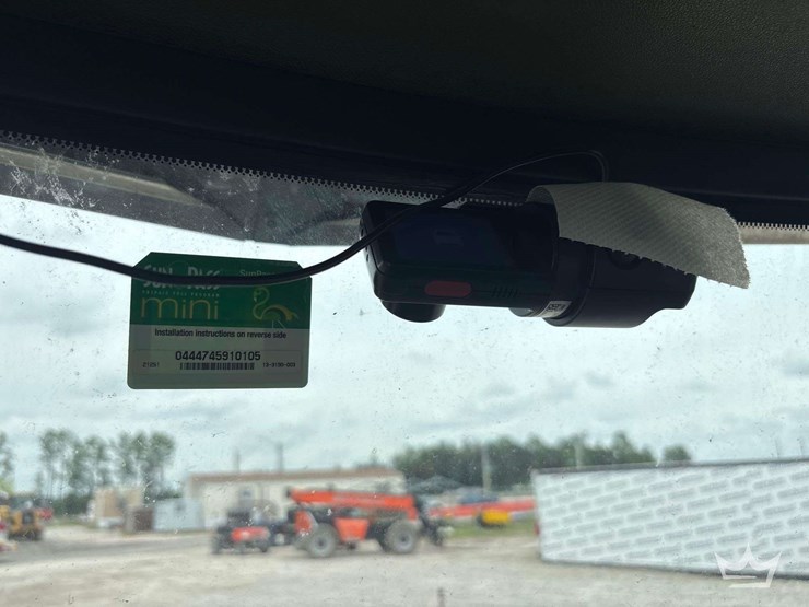 2015-peterbilt-348-image-18