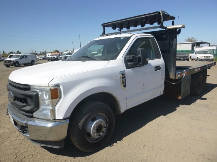 2020-ford-f350-image-1