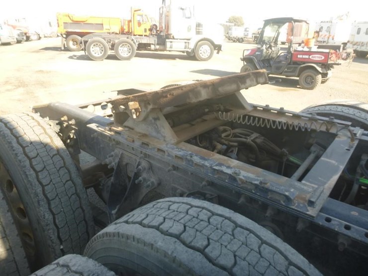 2012-international-prostar-image-8