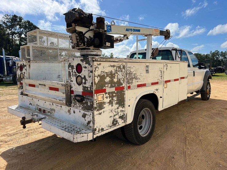 2015-ford-f550-image-3