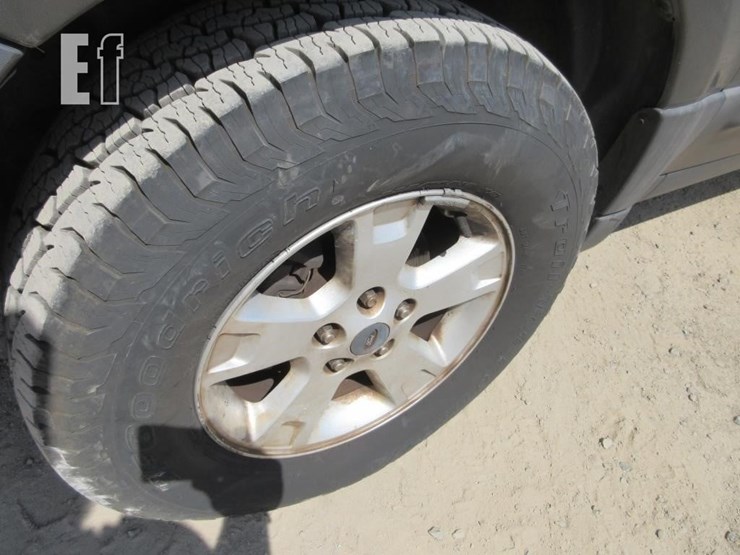 2005-ford-escape-xlt-image-18